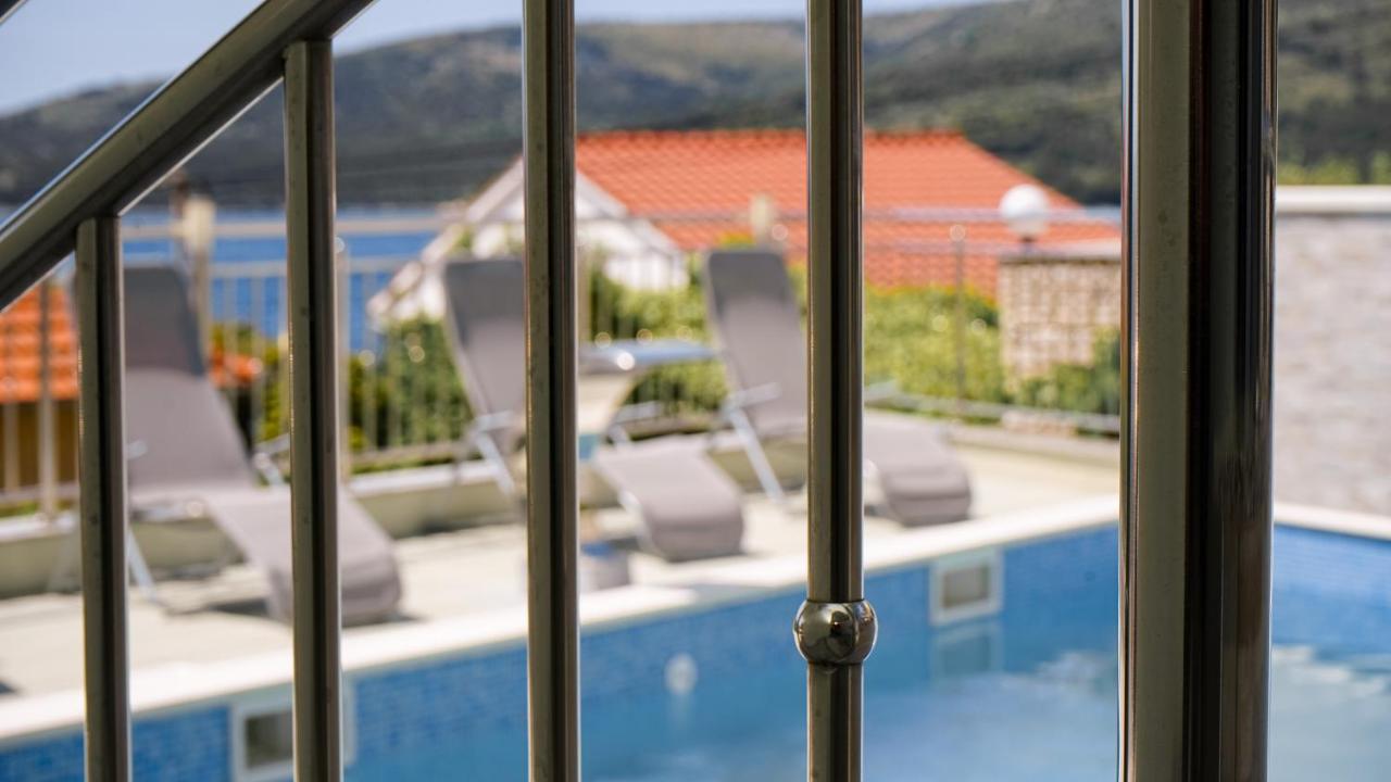 Trogir-Luxury Villa Sapphirus Сегет-Враниця Екстер'єр фото